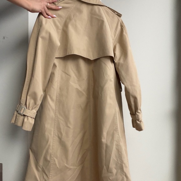 Vintage Misty Day Trench Coat - Picture 2 of 8